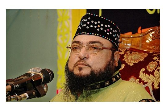 দাফনের আগে দেওয়ানবাগীকে ‘গার্ড অব অনার’ 1 23