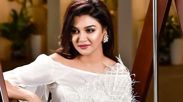 টলিউডেও প্রযোজনায় জয়া 1 384ae 63e69203d6 long 14