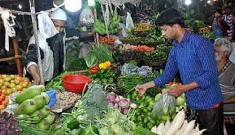 শীত বাড়ায় রাজধানীতে কমেছে সবজির দাম 1