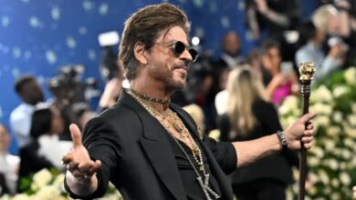 shahrukh 69e359a49bdc8