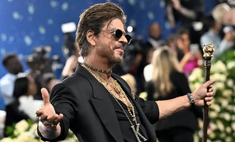 shahrukh 69e359a49bdc8