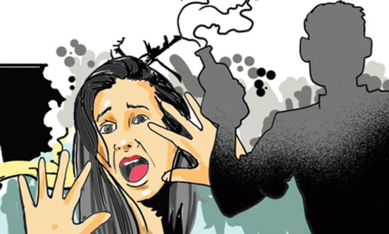 1606248219 5fbd671bba78c acid attack