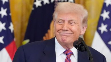 TRUMP 32 68e4a24b381f5