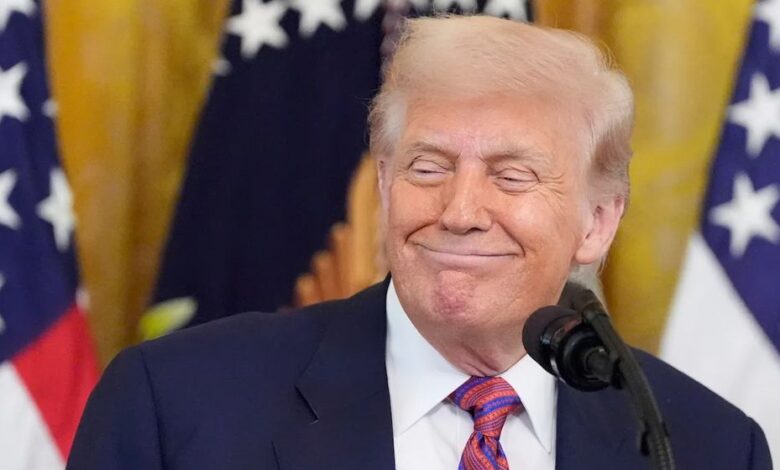 TRUMP 32 68e4a24b381f5