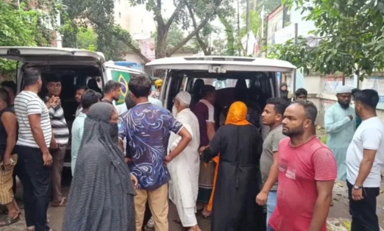 ব্রাহ্মণবাড়িয়ায় পিকআপের ধাক্কায় মা-ছেলেসহ নিহত ৩ 1 d15e78fd4598d1ea2408766f6593e142 6a22643b56c54